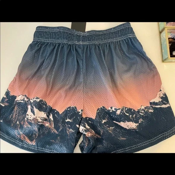 Inaka power mountain short - Picture 2 of 3